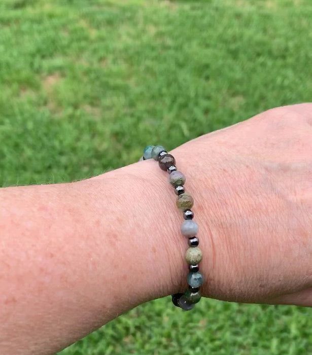 Magnetic bracelet is handcrafted with alternating black high power magnetic hematite beads and fancy jasper gemstone beads. It is secured with a strong and easy-to-use magnetic clasp.
